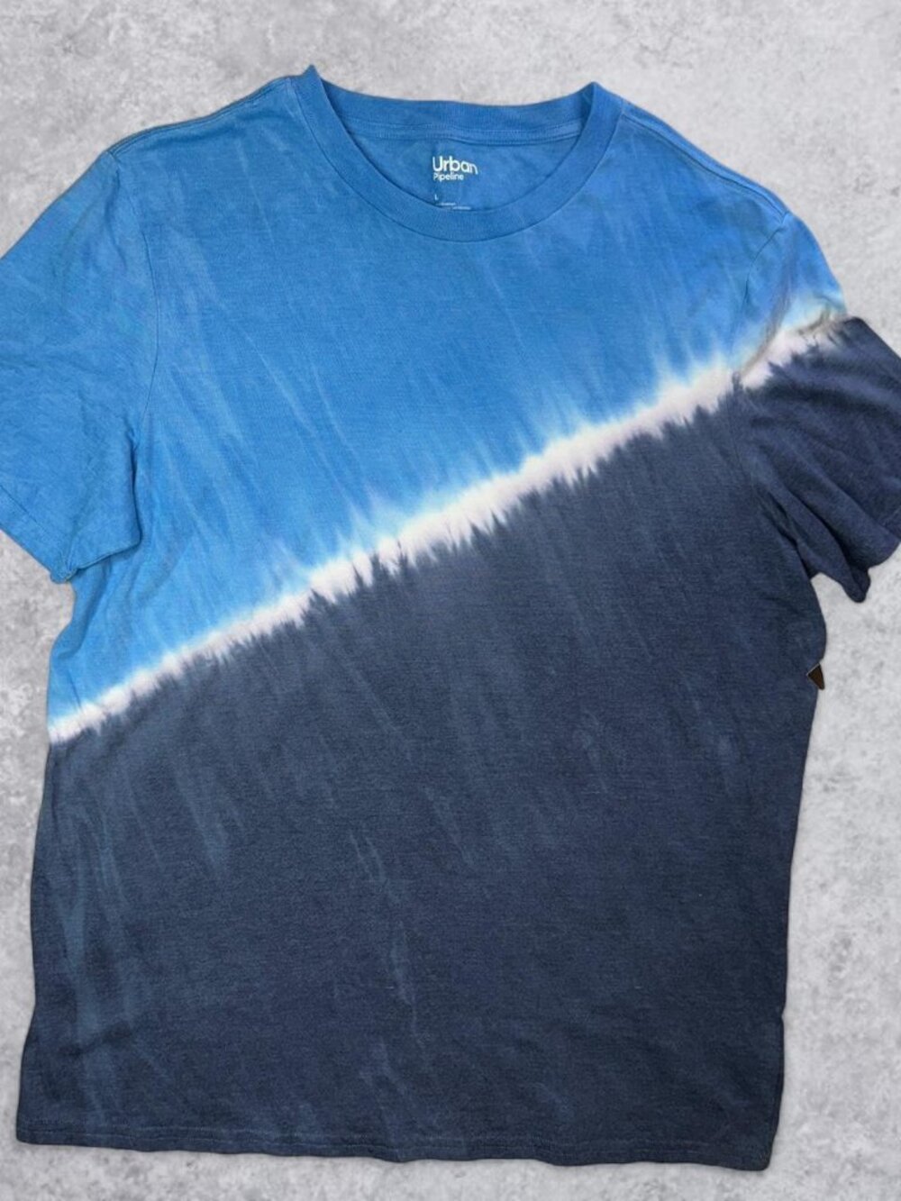 NWT Urban Pipeline men’s blue tie-dye t-shirt size Large